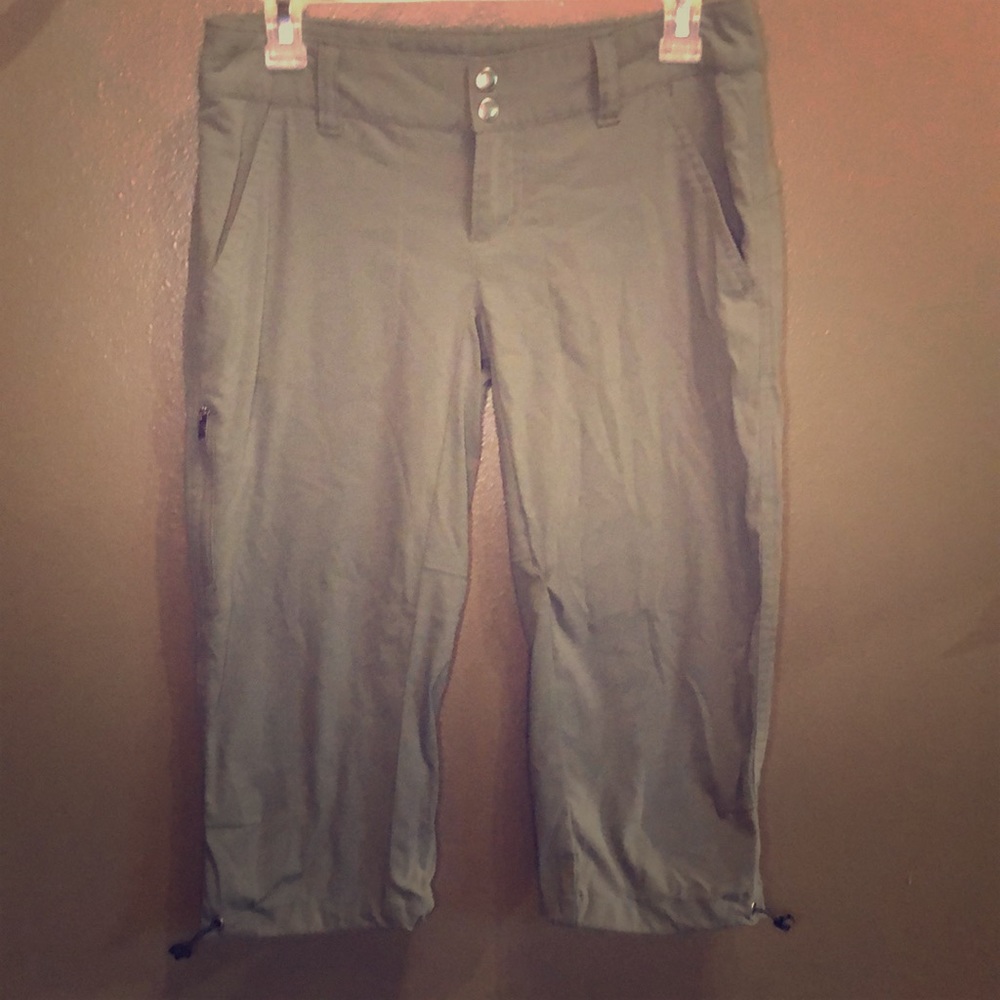 Columbia capris